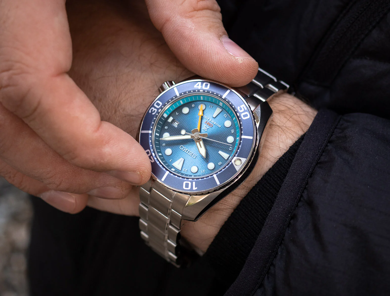 Мужские часы SEIKO SFK001J1 PROSPEX SUMO GMT SOLAR - купить по