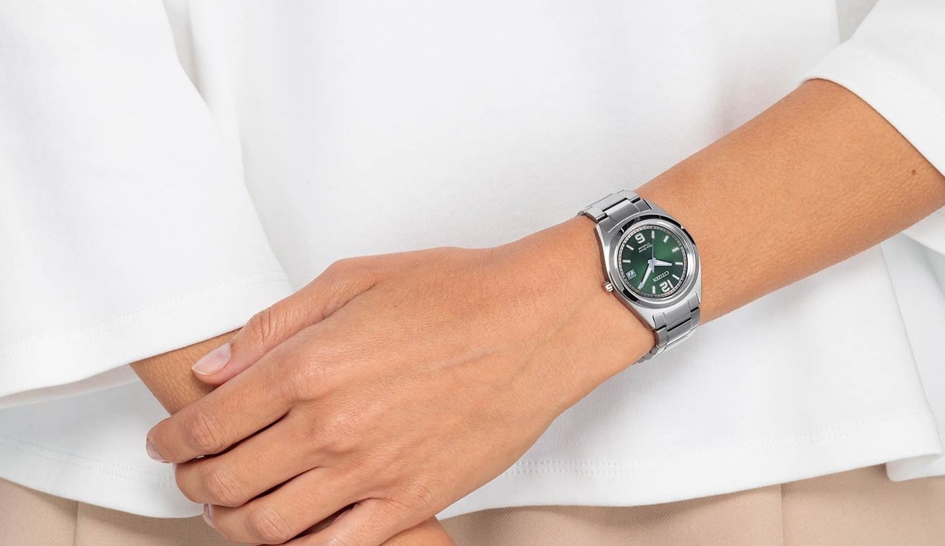 Женские часы CITIZEN FE6151-82X - купить по цене 12450 в грн в
