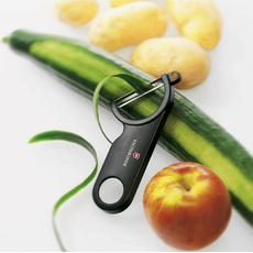 Овощечистка Victorinox Swiss Peeler Vx76073.3 (7.6073.3), фото 2 | Интернет-магазин оригинальных часов и аксессуаров