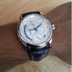 Frederique Constant FC-718WM4H6 Classic Worldtimer, фото 3 | Интернет-магазин оригинальных часов и аксессуаров