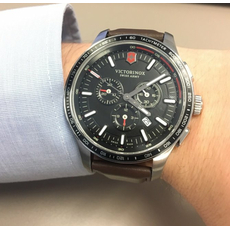 Victorinox Swiss Army VX-V241826, фото 2 | Интернет-магазин оригинальных часов и аксессуаров