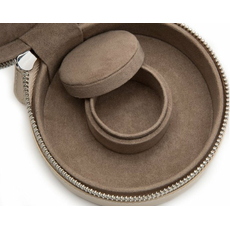 Шкатулка WOLF 392353 Sophia Round Mini Travel Zip Case Ivory, фото 4 | Интернет-магазин оригинальных часов и аксессуаров