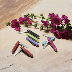 Складной садовый нож Victorinox Floral Vx39050.B1 (3.9050.B1), фото 4 | Интернет-магазин оригинальных часов и аксессуаров