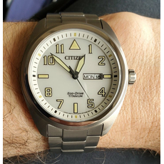 CITIZEN BM8560-88XE, Варіант кольору: Сталевий/Світлий, фото 5 | Интернет-магазин оригинальных часов и аксессуаров