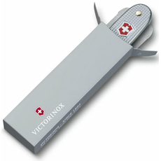 Складаний ніж Victorinox Farmer X Vx08271.26 (0.8271.26), фото 3 | Интернет-магазин оригинальных часов и аксессуаров