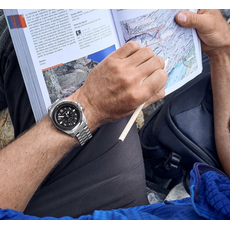 Victorinox Swiss Army VX-V242009 JOURNEY 1884 43мм, фото 2 | Интернет-магазин оригинальных часов и аксессуаров