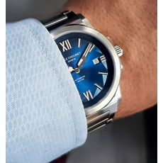 Emile Chouriet 08.1170.G.6.6.N8.6 Ice Cliff 40 mm, фото 6 | Интернет-магазин оригинальных часов и аксессуаров