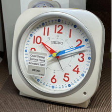 SEIKO QHE200W, фото 2 | Интернет-магазин оригинальных часов и аксессуаров