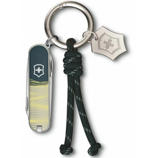 Складной нож Victorinox Classic SD Vx06223.E223 (0.6223.E223), фото 3 | Интернет-магазин оригинальных часов и аксессуаров