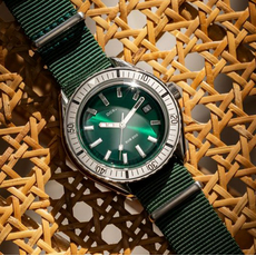 DOXA 796.10.131.26-N SUB 200 SEA EMERALD SUNRAY STAINLESS STEEL BEZEL, фото 4 | Интернет-магазин оригинальных часов и аксессуаров
