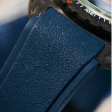 DOXA 822.70.201.32 SUB 300 CARBON CARIBBEAN COSC CERTIFIED CHRONOMETER, фото 11 | Интернет-магазин оригинальных часов и аксессуаров