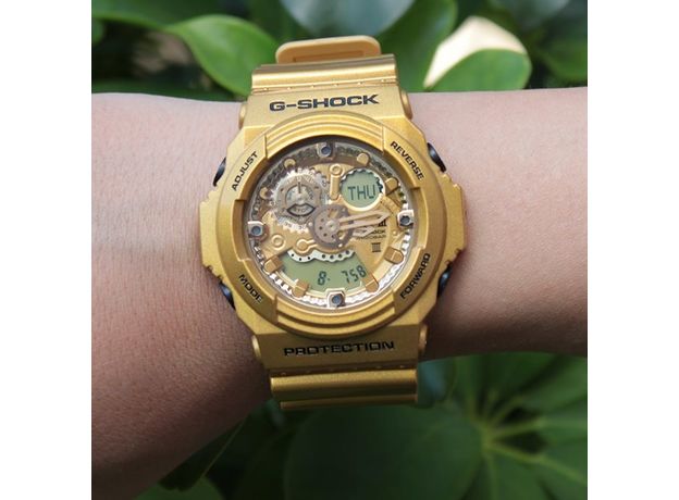 CASIO GA-300GD-9AER, Вариации товара: Позолота, фото 3 | Интернет-магазин оригинальных часов и аксессуаров