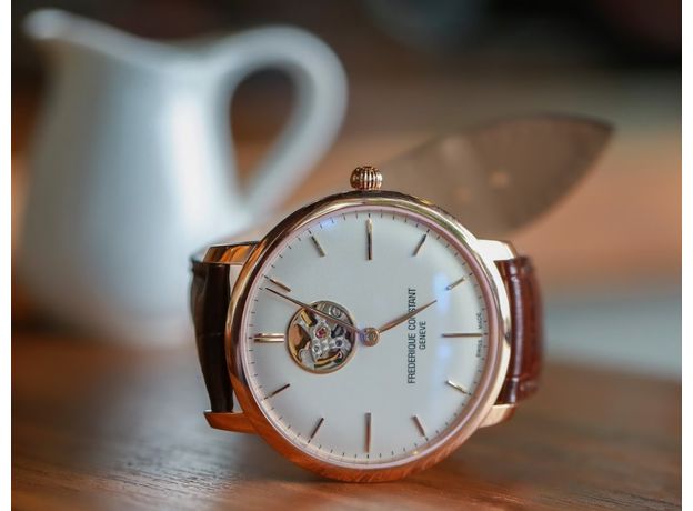 Frederique Constant FC-312V4S4 Heart Beat, фото 8 | Интернет-магазин оригинальных часов и аксессуаров