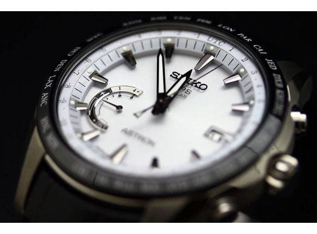 Чоловічий годинник SEIKO SSE093J1 - купити за ціною 69360 в грн в Києві,  Дніпрі, відгуки в інтернет-магазині Timeshop