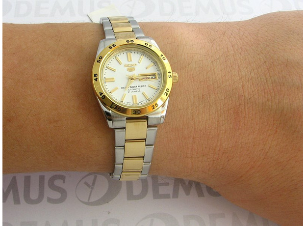 SEIKO SYMG42K1 SEIKO 5 CLASSIC, фото 3 | Интернет-магазин оригинальных часов и аксессуаров