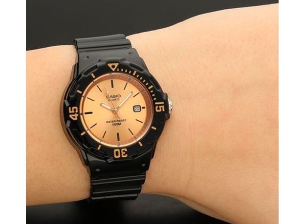 CASIO LRW-200H-9E2VEF, Варіант кольору: Чорний/Бронзовий, фото 2 | Интернет-магазин оригинальных часов и аксессуаров