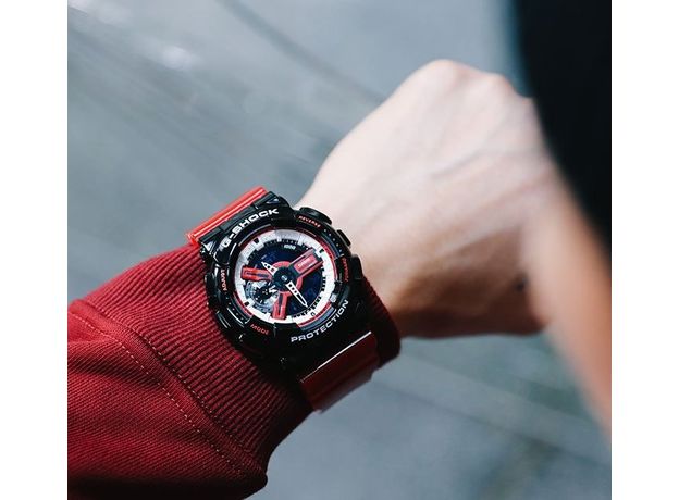 CASIO GA-110RB-1AER, Вариации товара: Черный/Красный, фото 2 | Интернет-магазин оригинальных часов и аксессуаров