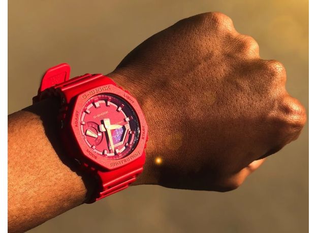 CASIO GA-2100-4AER, Вариации товара: Красный, фото 5 | Интернет-магазин оригинальных часов и аксессуаров