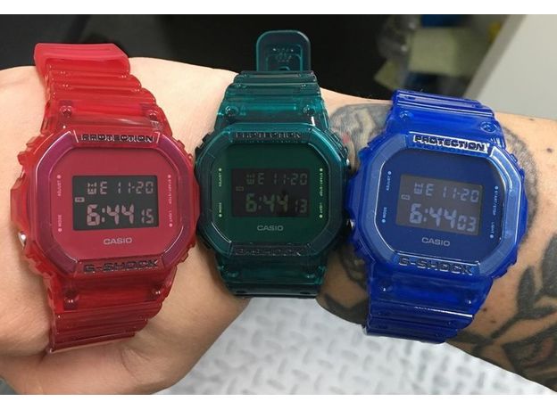 CASIO DW-5600SB-2ER, Вариации товара: Синий/Темный, фото 6 | Интернет-магазин оригинальных часов и аксессуаров