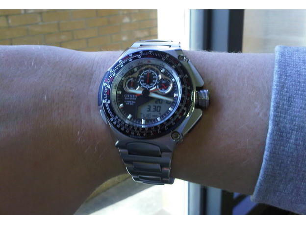 CITIZEN JW0010-52E, фото 3 | Интернет-магазин оригинальных часов и аксессуаров