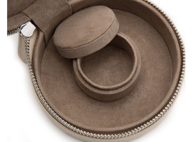 Шкатулка WOLF 392353 Sophia Round Mini Travel Zip Case Ivory, фото 4 | Интернет-магазин оригинальных часов и аксессуаров