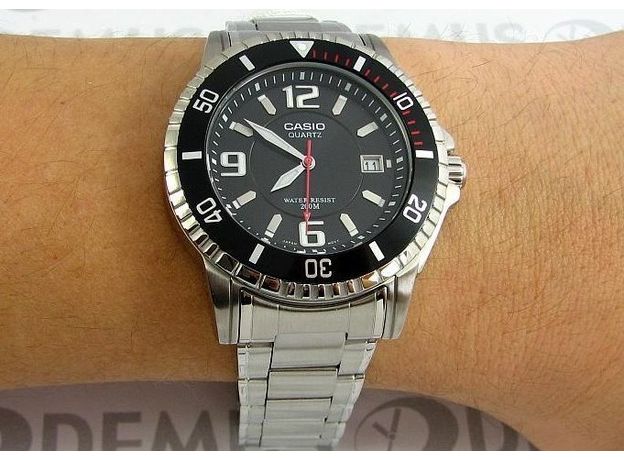 CASIO MTD-1053D-1AVES, Вариации товара: Стальной/Черный, фото 4 | Интернет-магазин оригинальных часов и аксессуаров