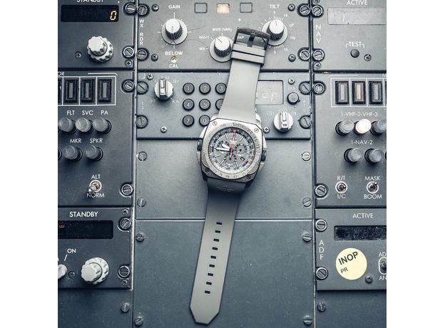 Aviator M.2.30.7.221.6 Mig-29 SMT, фото 5 | Интернет-магазин оригинальных часов и аксессуаров