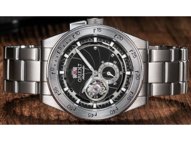 ORIENT RA-AR0201B10B (RA-AR0201B30B0) RETRO FUTURE CAMERA (REVIVAL), фото 3 | Интернет-магазин оригинальных часов и аксессуаров