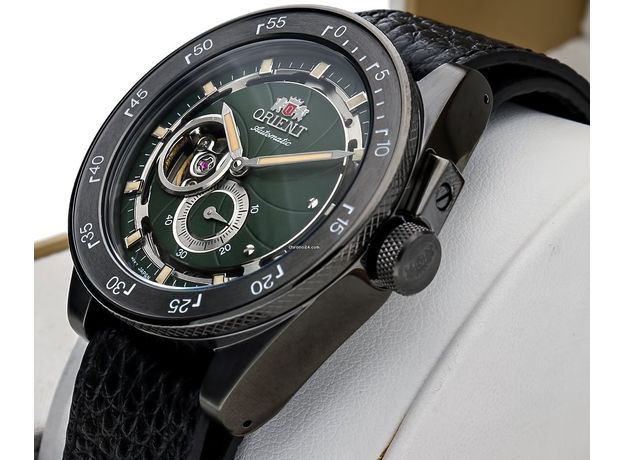 ORIENT RA-AR0202E10B (RA-AR0202E30B) RETRO FUTURE CAMERA (REVIVAL), фото 2 | Интернет-магазин оригинальных часов и аксессуаров