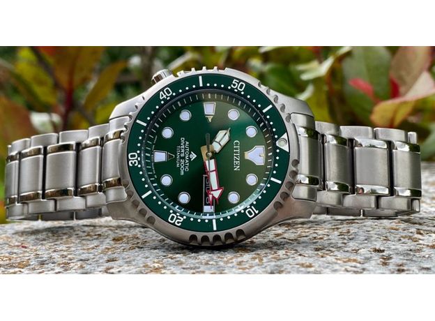 CITIZEN NY0100-50XE PROMASTER DIVER TITANIUM, Варіант кольору: Зелений, фото 10 | Интернет-магазин оригинальных часов и аксессуаров