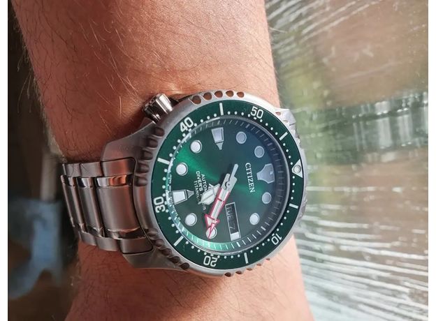 CITIZEN NY0100-50XE PROMASTER DIVER TITANIUM, Варіант кольору: Зелений, фото 6 | Интернет-магазин оригинальных часов и аксессуаров