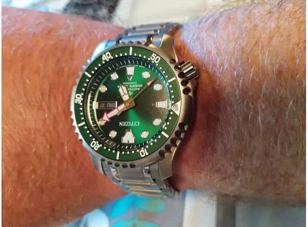 CITIZEN NY0100-50XE PROMASTER DIVER TITANIUM, Варіант кольору: Зелений, фото 5 | Интернет-магазин оригинальных часов и аксессуаров