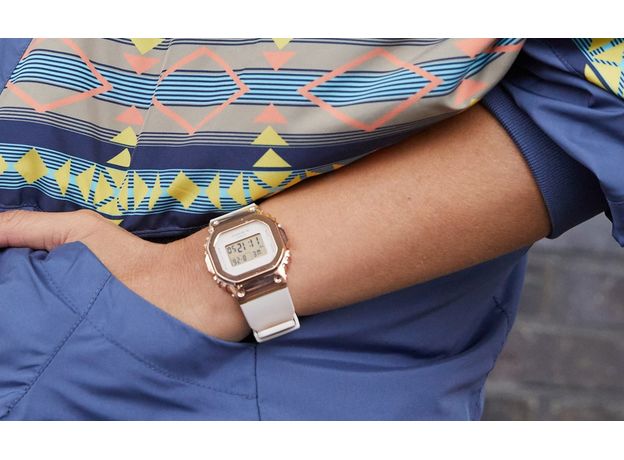 CASIO GM-S5600G-7ER, Вариации товара: Белый/Серый, фото 2 | Интернет-магазин оригинальных часов и аксессуаров