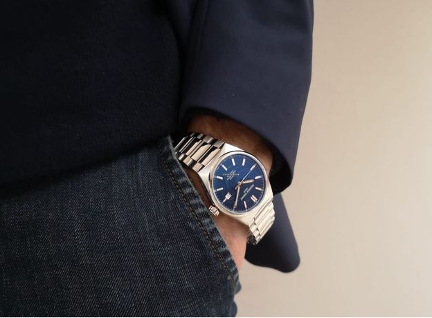 Frederique Constant FC-303N4NH6B Highlife Automatic COSC, фото 2 | Интернет-магазин оригинальных часов и аксессуаров