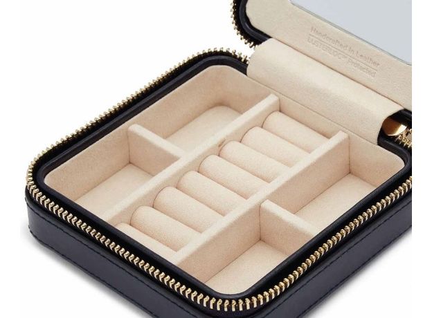 Шкатулка WOLF 766217 Maria Square Zip Jewelry Case - Navy, фото 3 | Интернет-магазин оригинальных часов и аксессуаров