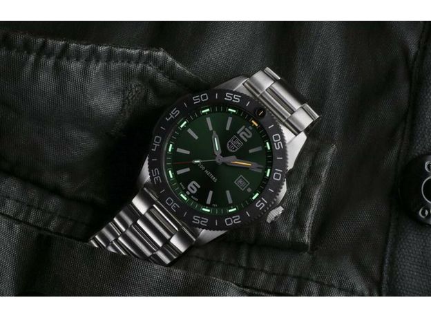 Luminox XS.3137, фото 6 | Интернет-магазин оригинальных часов и аксессуаров