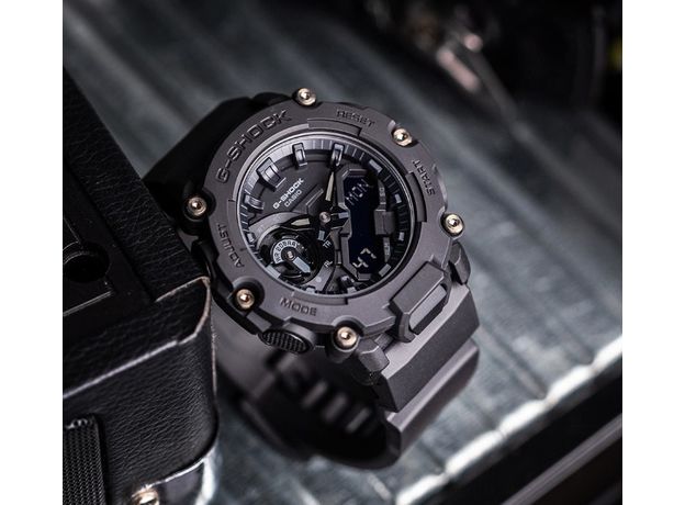CASIO GA-2200BB-1AER, Вариации товара: Черный, фото 2 | Интернет-магазин оригинальных часов и аксессуаров