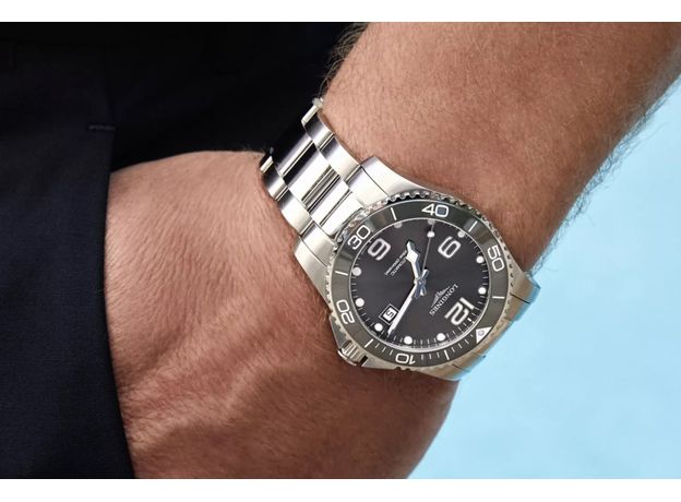 Longines L3.782.4.76.6 HydroConquest, фото 6 | Интернет-магазин оригинальных часов и аксессуаров