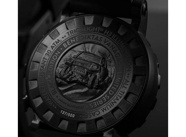 VOSTOK EUROPE BENEDIKTAS VANAGAS MOTORSPORT VK64-571J431, фото 9 | Интернет-магазин оригинальных часов и аксессуаров