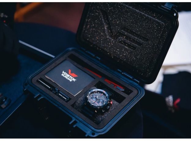 VOSTOK EUROPE BENEDIKTAS VANAGAS MOTORSPORT VK64-571J431, фото 5 | Интернет-магазин оригинальных часов и аксессуаров