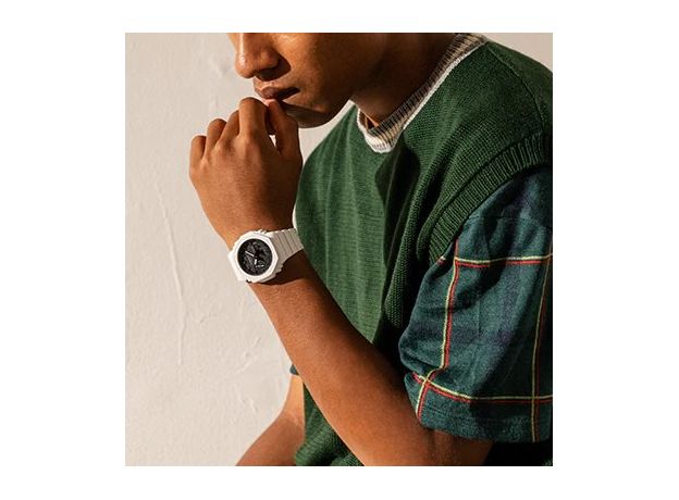 CASIO GA-2100-7AER, Вариации товара: Белый/Черный, фото 2 | Интернет-магазин оригинальных часов и аксессуаров