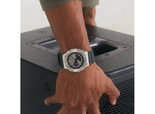 CASIO GM-2100-1AER, Варіант кольору: Сталевий/Чорний, фото 3 | Интернет-магазин оригинальных часов и аксессуаров