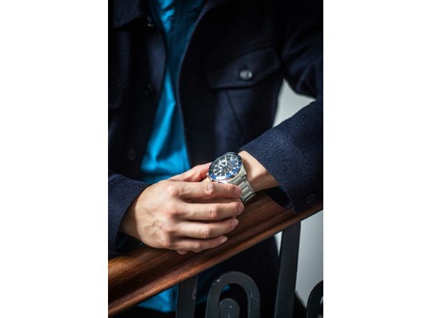 CASIO EFV-620D-1A2VUEF, Вариации товара: Стальной/Черный, фото 2 | Интернет-магазин оригинальных часов и аксессуаров