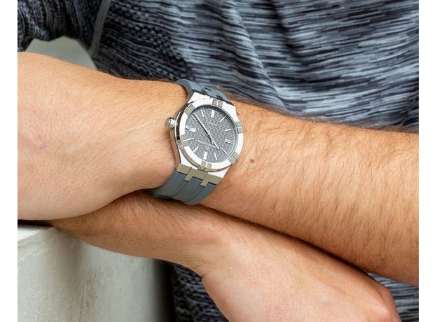 Maurice Lacroix AI6008-SS000-230-2, фото 2 | Интернет-магазин оригинальных часов и аксессуаров