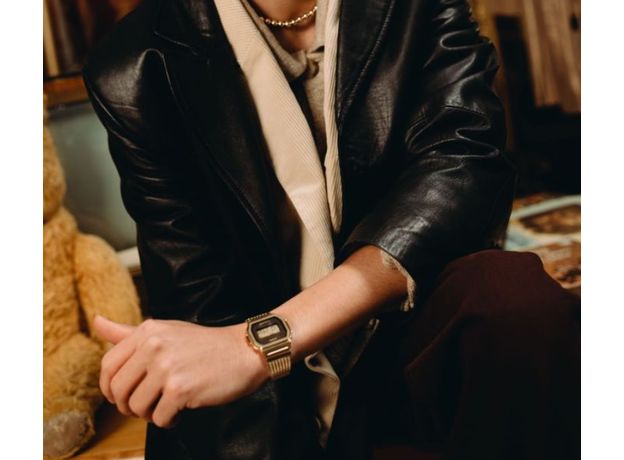 CASIO A1000MGA-5EF, Вариации товара: Позолота, фото 6 | Интернет-магазин оригинальных часов и аксессуаров