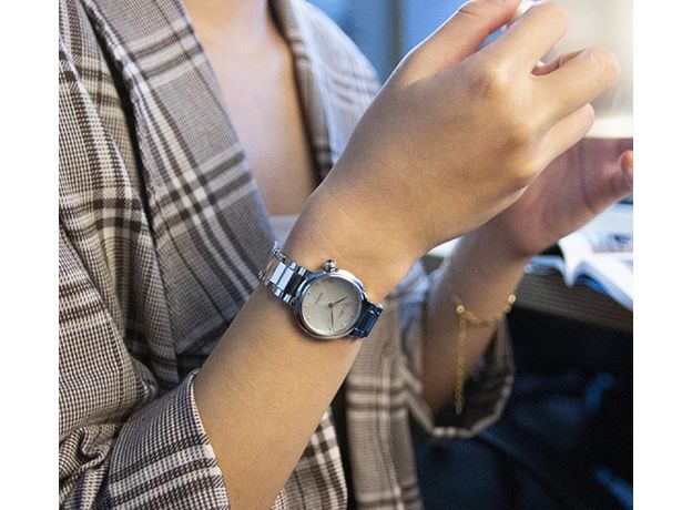 CITIZEN EM0910-80D, Вариации товара: Стальной/Разноцветный, фото 9 | Интернет-магазин оригинальных часов и аксессуаров