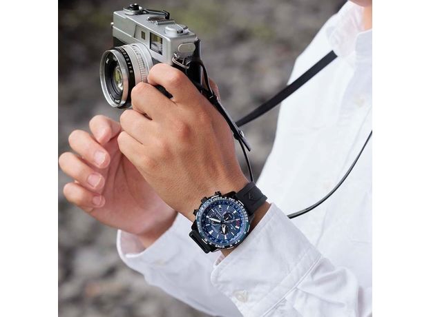 CITIZEN CB5006-02L, фото 2 | Интернет-магазин оригинальных часов и аксессуаров