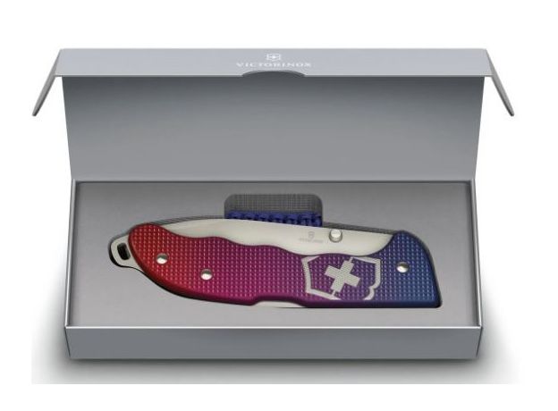 Складной нож Victorinox Vx09415.D221 (0.9415.D221), фото 5 | Интернет-магазин оригинальных часов и аксессуаров