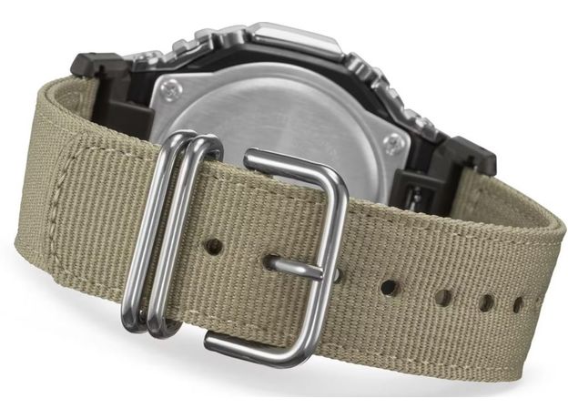 CASIO GM-2100C-5AER, Варіант кольору: Сталевий/Чорний/Жовтий, фото 4 | Интернет-магазин оригинальных часов и аксессуаров