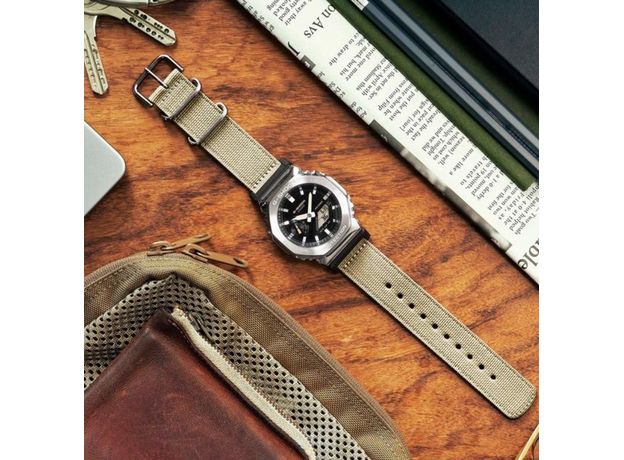 CASIO GM-2100C-5AER, Варіант кольору: Сталевий/Чорний/Жовтий, фото 7 | Интернет-магазин оригинальных часов и аксессуаров